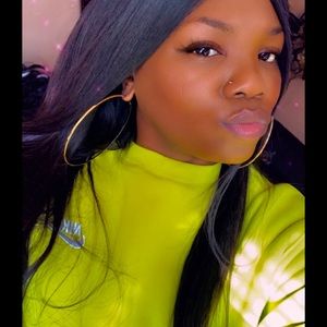 Meet your Posher, Crystal